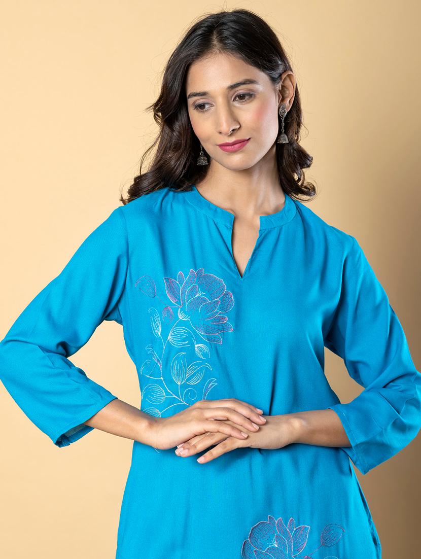 women embroidered three quarter sleeve straight kurta - 21901390 - Standard Image - 4