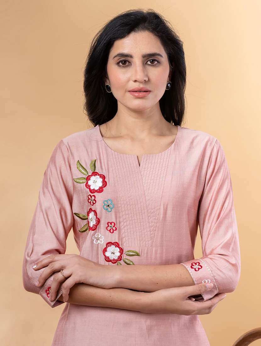 women three quarter sleeve kurta pant set - 21901520 -  Standard Image - 4