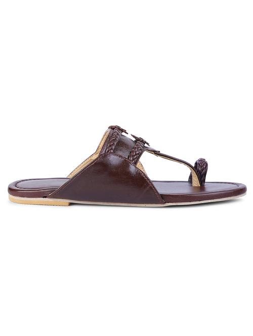 women brown one toe kolhapuri - 21904392 - Standard Image - 0