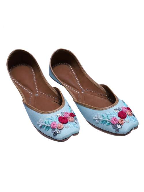 women handmade embroidered punjabi jutti - 21904402 - Standard Image - 0