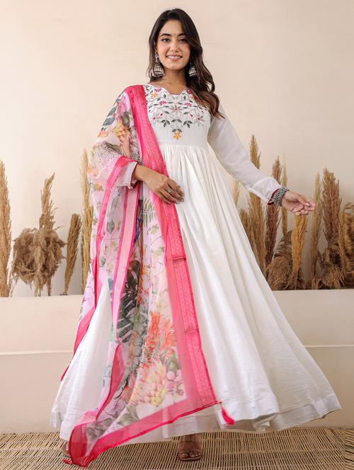 women white long sleeve kurta dupatta set - 21904584 - Standard Image - 0