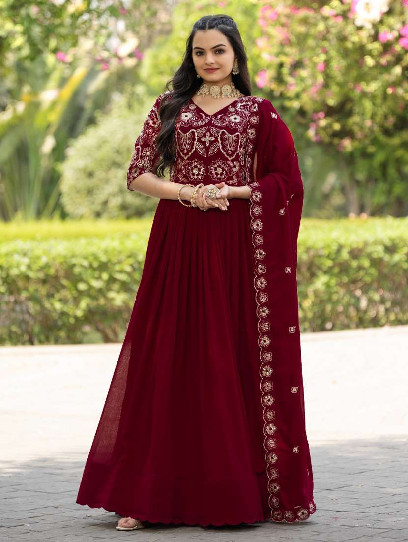 women elbow sleeve embroidered kurta dupatta set - 21904585 -  Zoom Image - 0