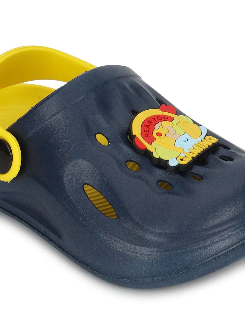 kids navy blue solid clog - 21904868 -  Standard Image - 6