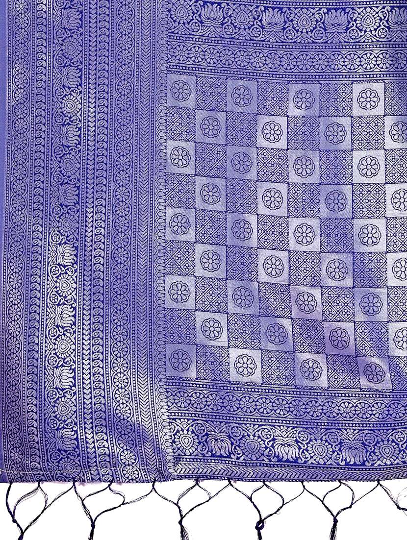 women self design banarasi saree with blouse - 21905278 -  Standard Image - 4