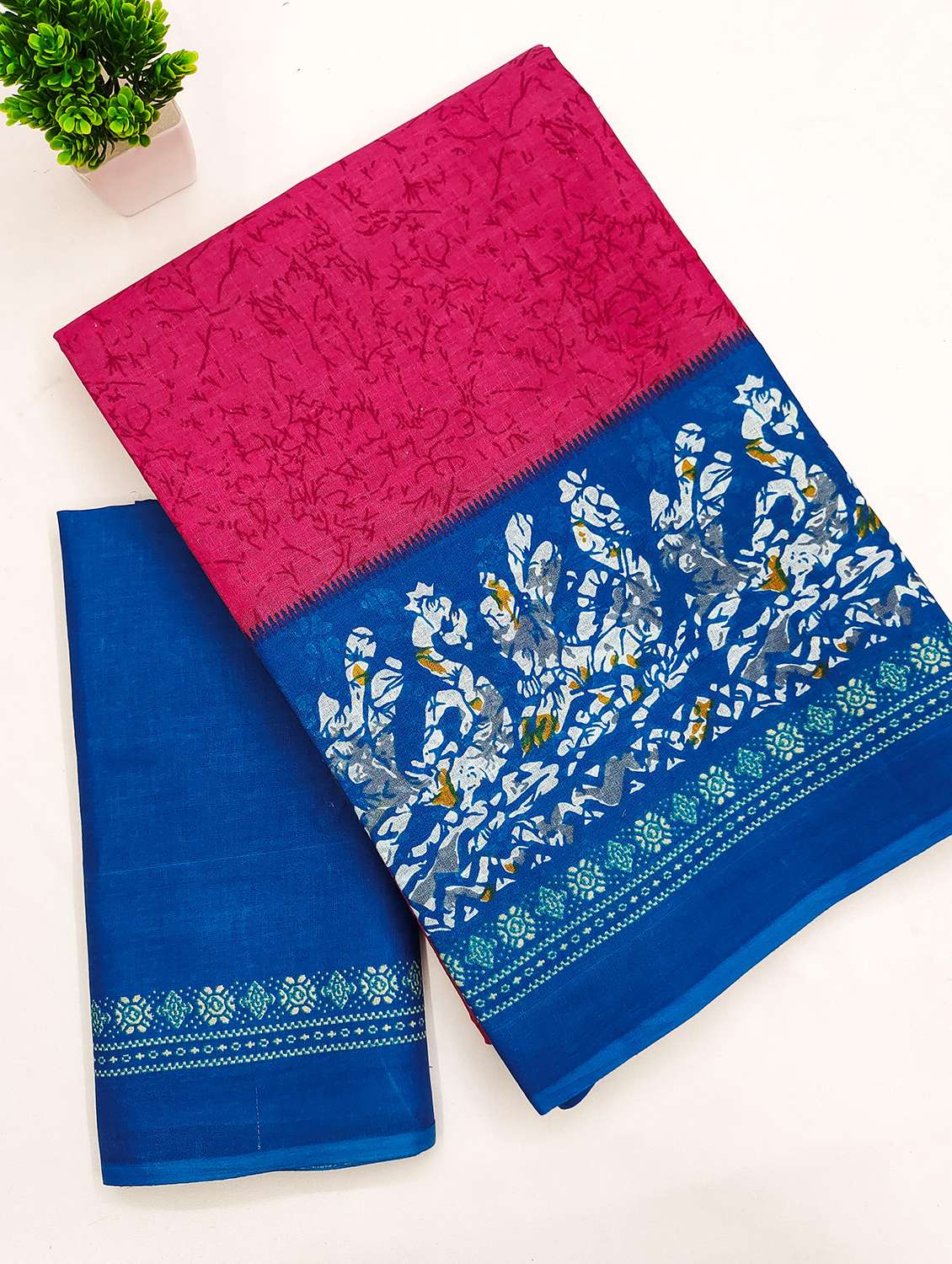 women printed casual wear saree with blouse - 21905316 - Standard Image - 4