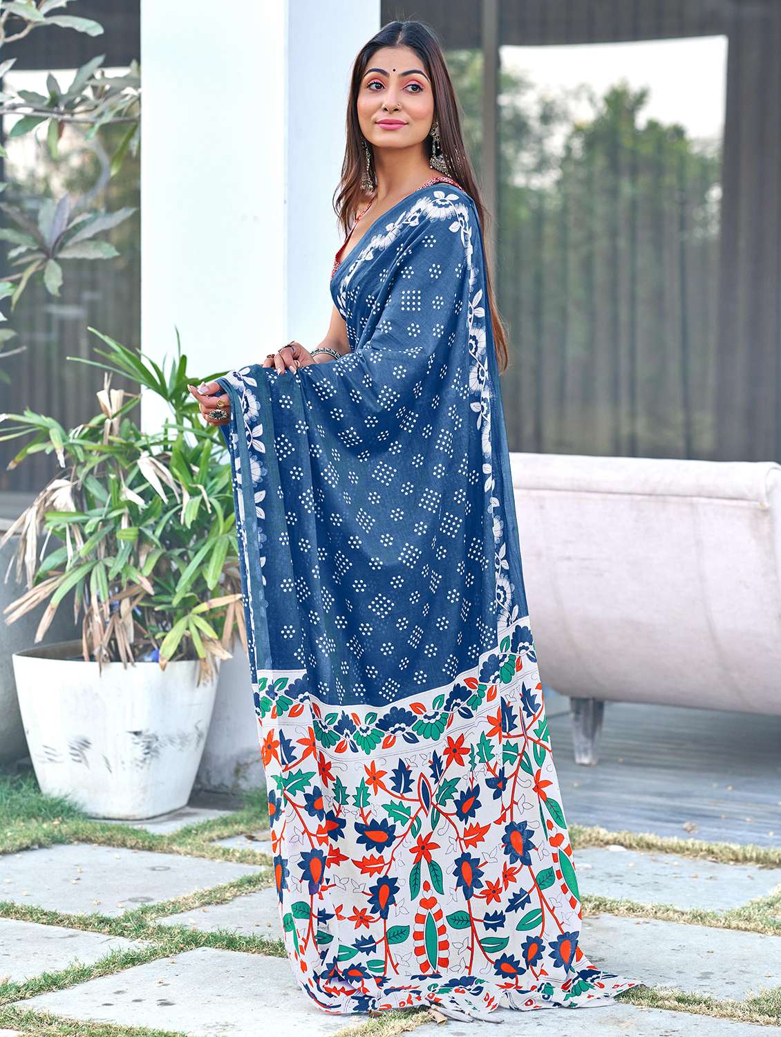 women blue printed saree with blouse - 21905325 -  Standard Image - 1