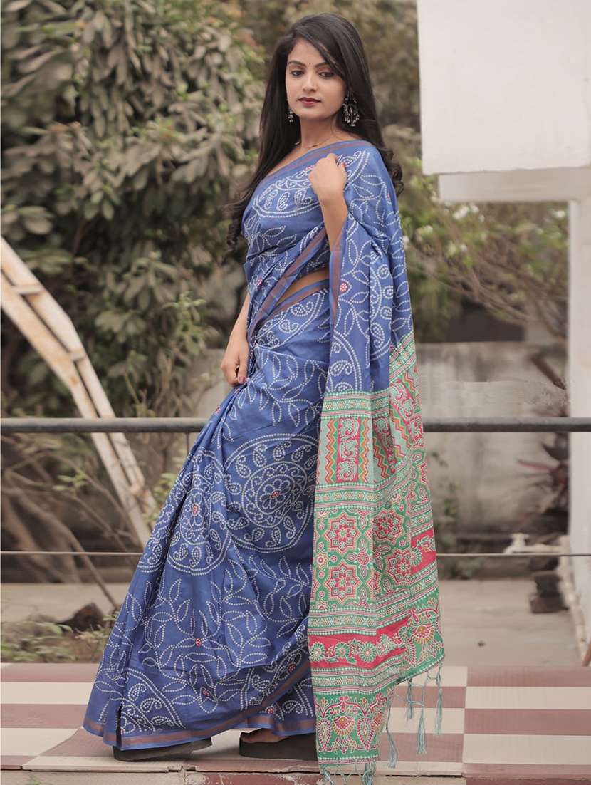 women printed casual wear saree with blouse - 21905353 -  Standard Image - 1