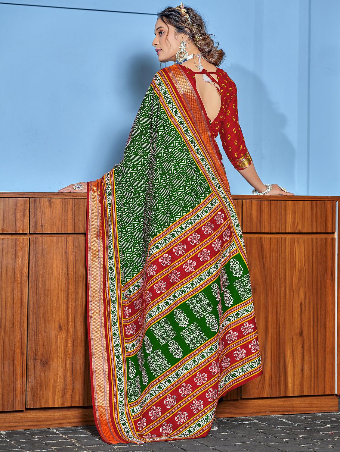 women printed casual wear saree with blouse - 21905358 - Standard Image - 1