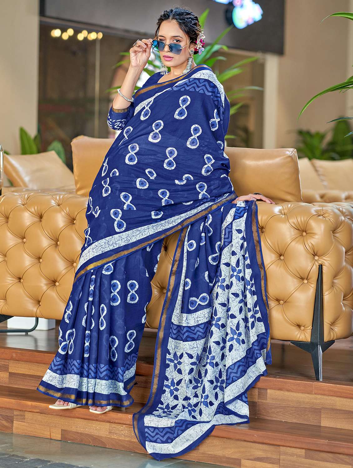 women printed casual wear saree with blouse