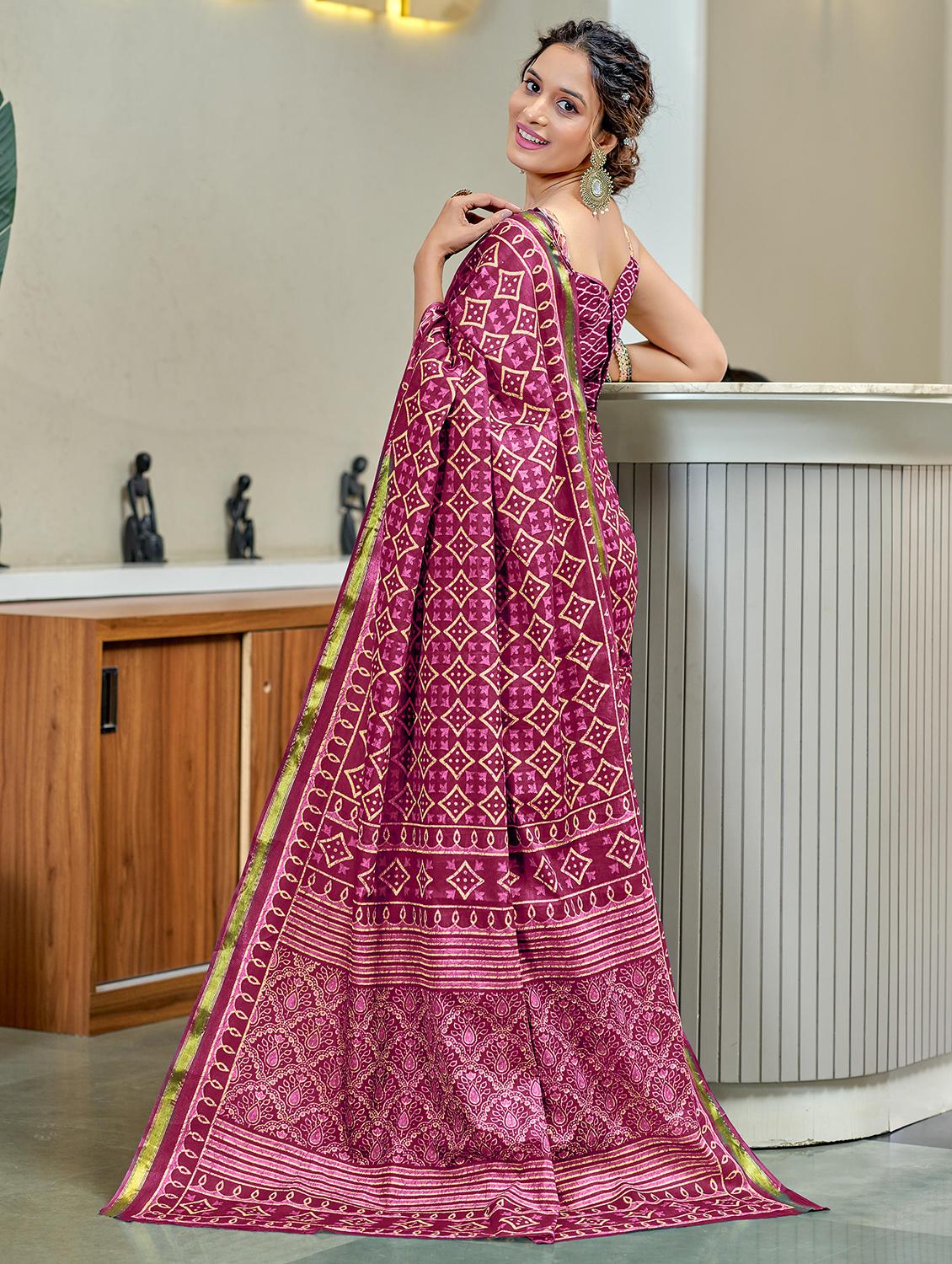 women printed casual wear saree with blouse - 21905405 - Standard Image - 1