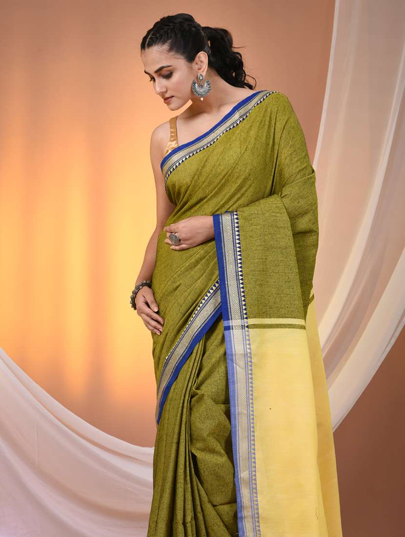 women solid handloom saree with blouse - 21905502 -  Standard Image - 4