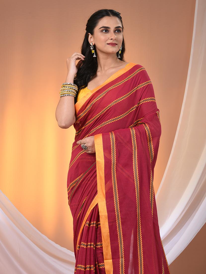 women striped handloom saree with blouse - 21905513 - Standard Image - 4