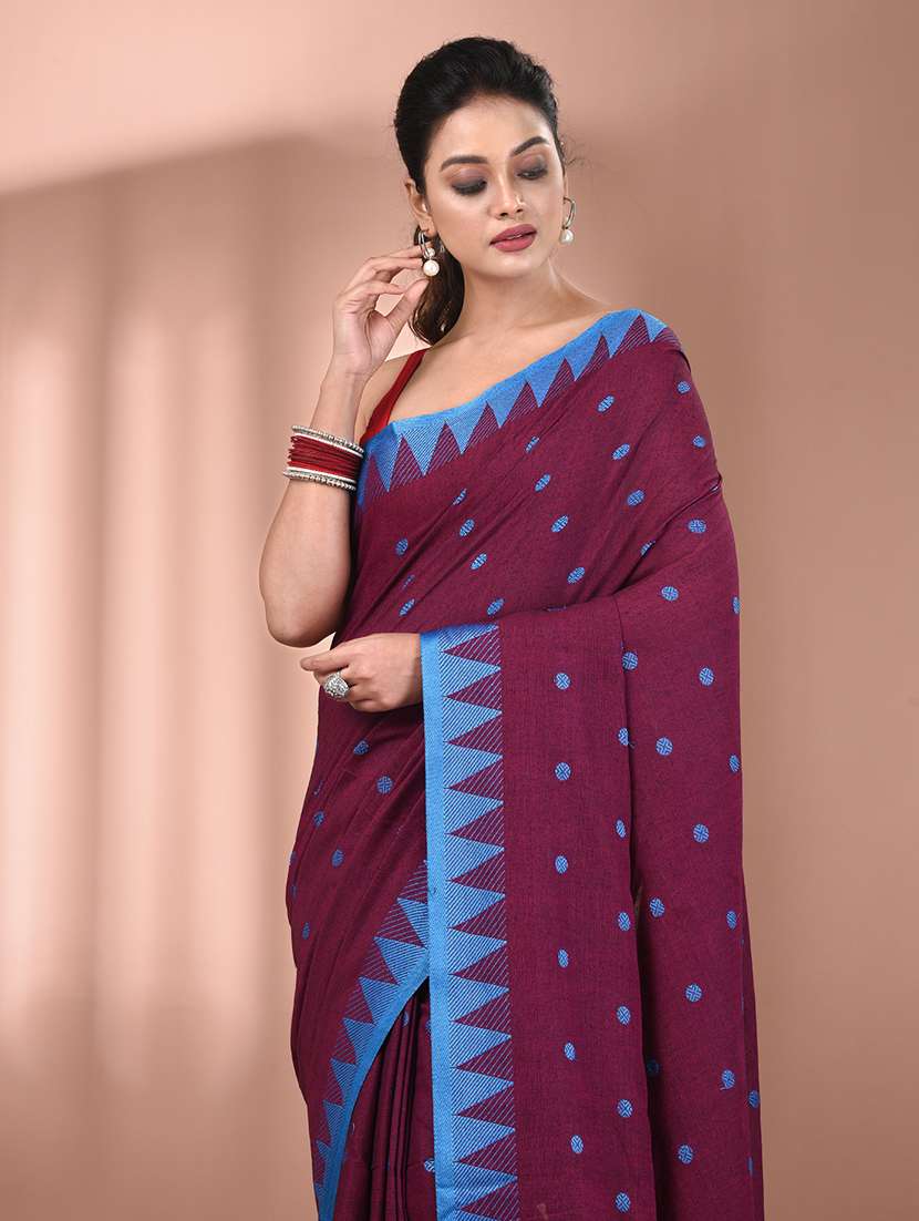 women self design handloom saree with blouse - 21905523 - Standard Image - 4