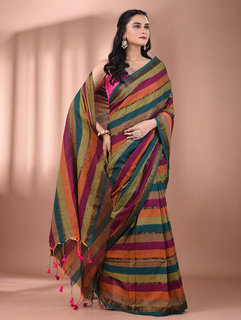 women striped handloom saree with blouse - 21905525 - Standard Image - 1