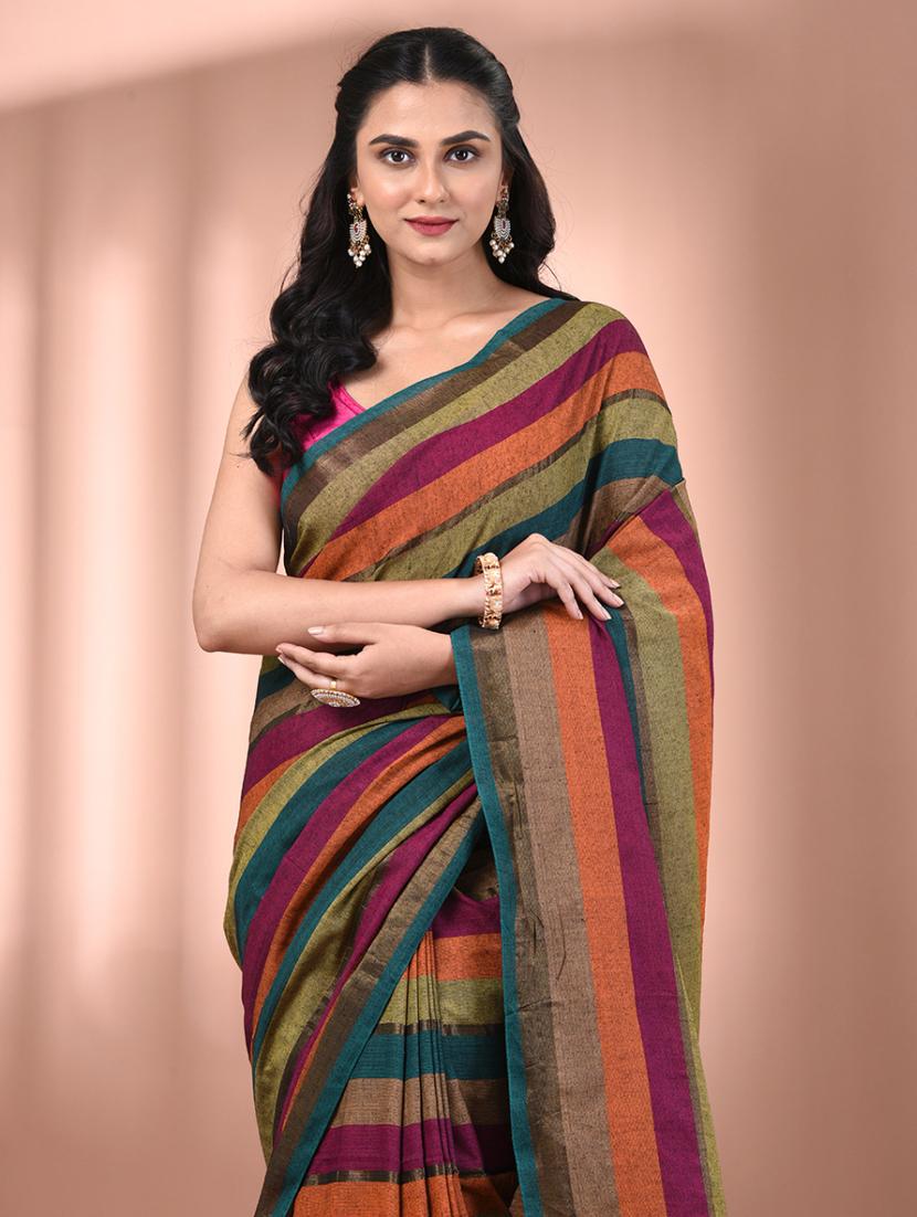 women striped handloom saree with blouse - 21905525 - Standard Image - 4