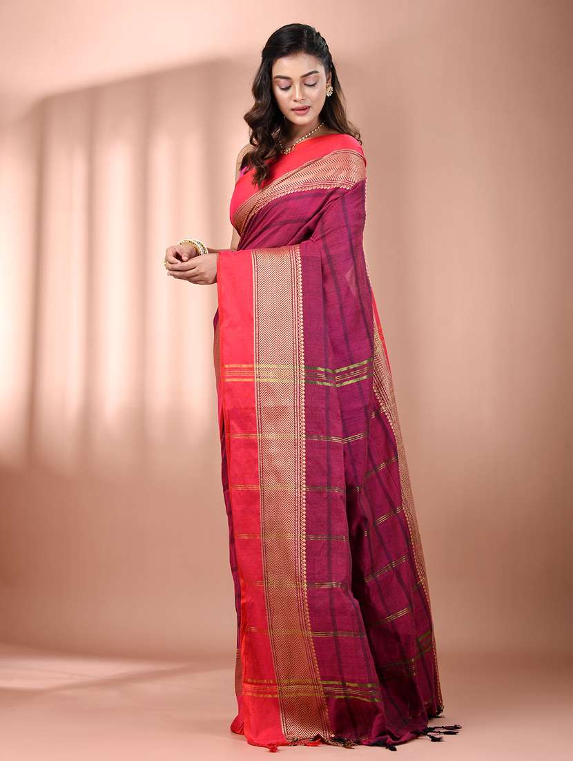 women striped handloom saree with blouse - 21905531 -  Standard Image - 1