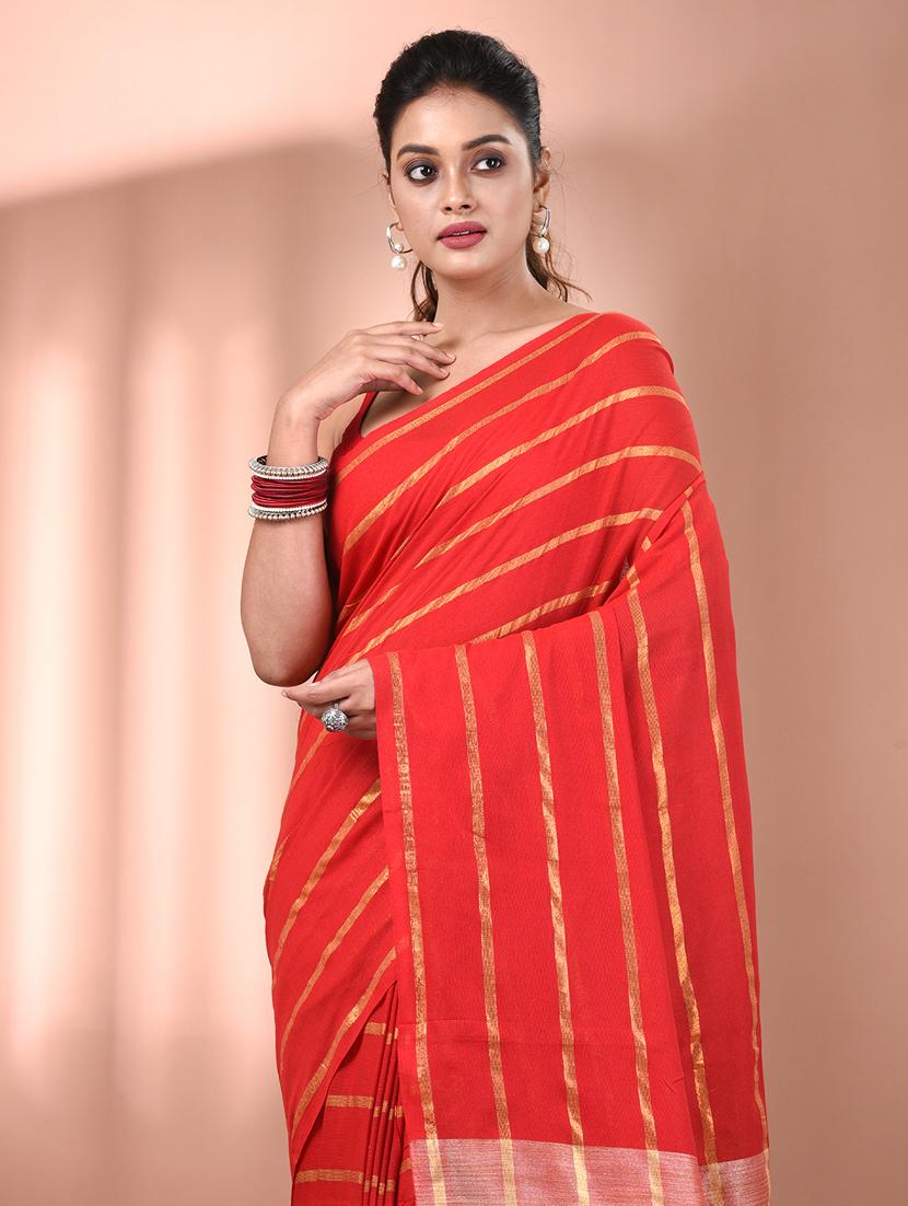 women striped handloom saree with blouse - 21905551 - Standard Image - 4