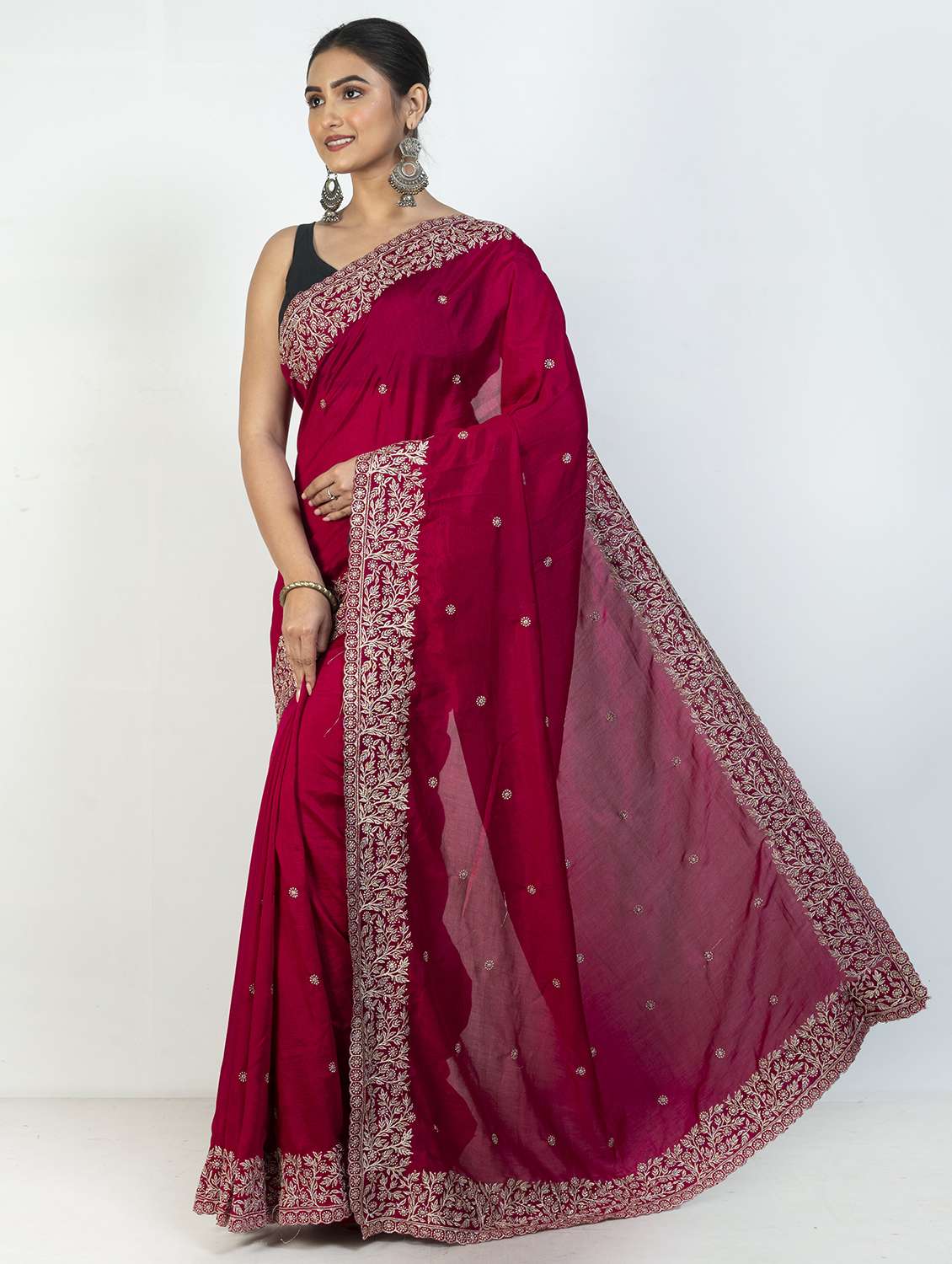women solid with work embroidered saree with blouse - 21905726 -  Standard Image - 1