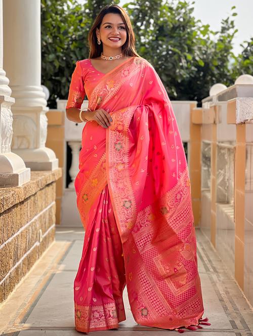 women self design banarasi saree with blouse - 21905759 - Standard Image - 0