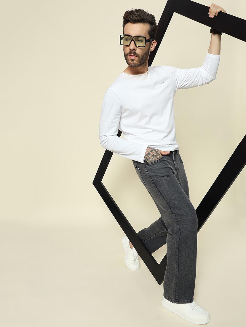 men solid mid rise straight fit jean - 21905879 - Standard Image - 4