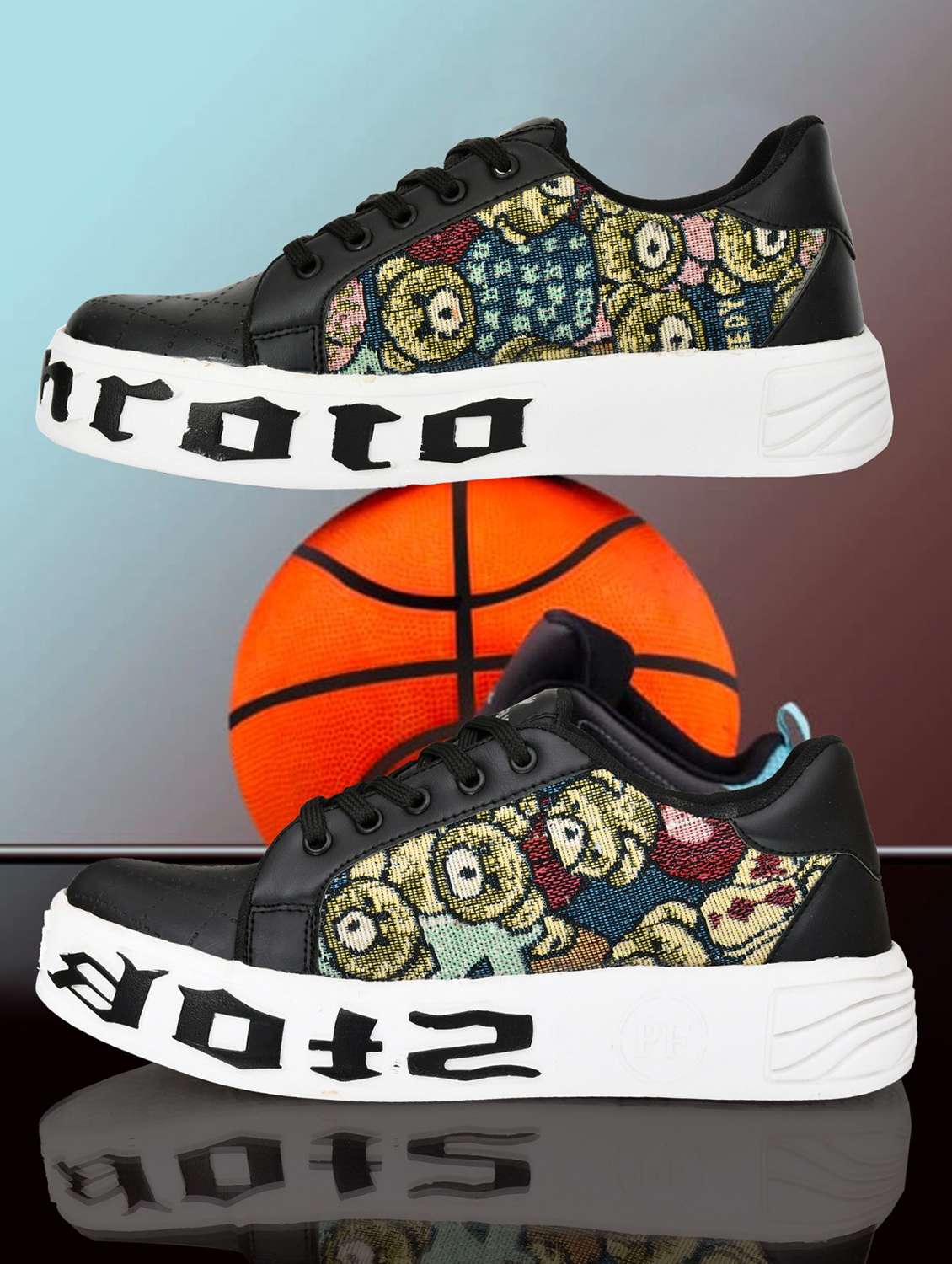 men black lace up sneaker