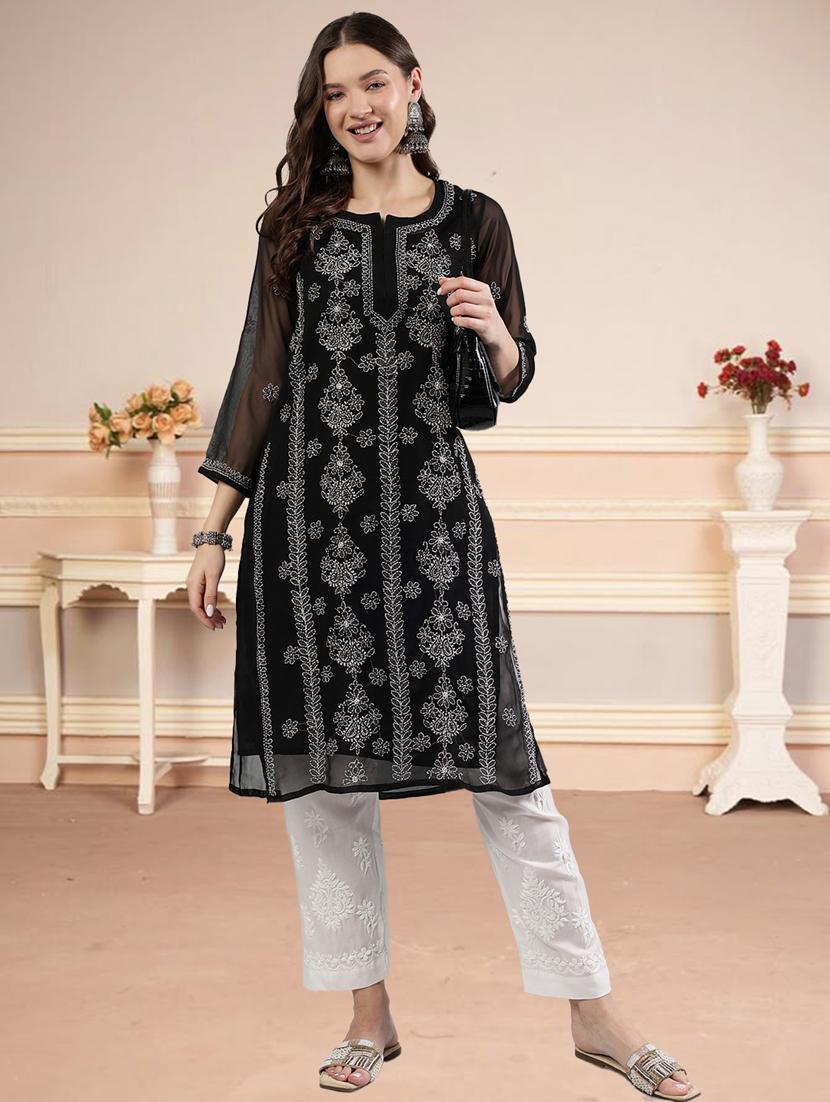 women three quarter sleeve straight chikankari kurta - 21906079 -  Zoom Image - 0