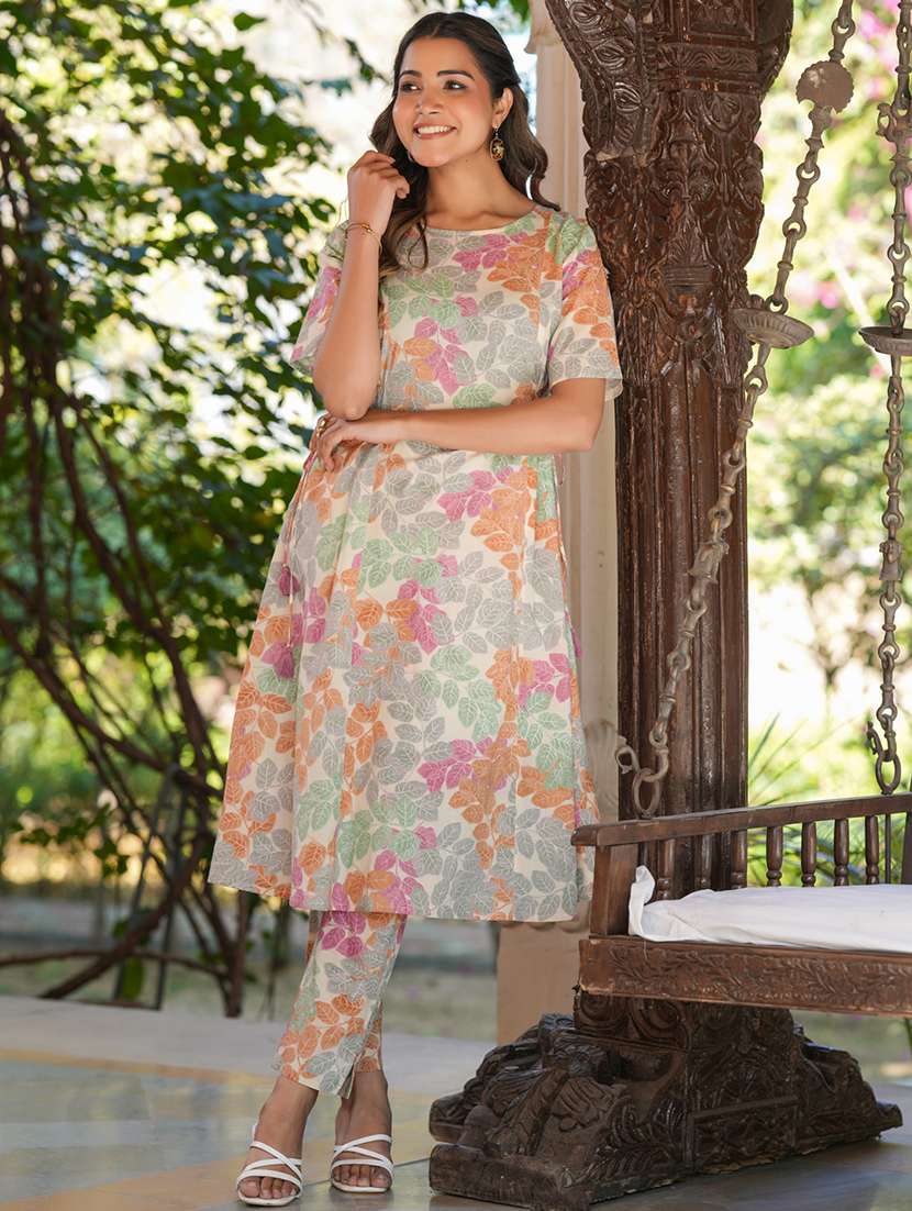 women floral printed kurta pant set - 21906157 -  Standard Image - 1