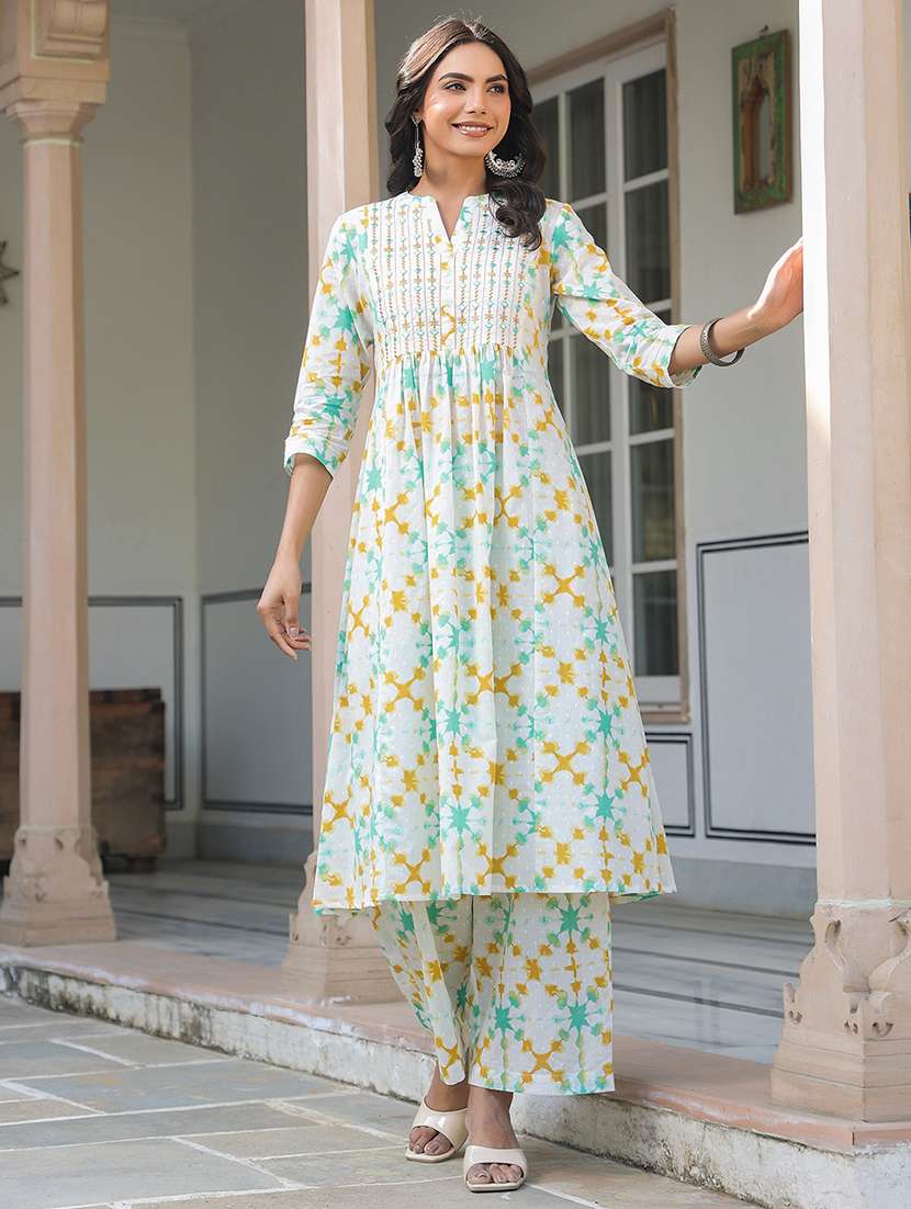 women three quarter sleeve kurta palazzo set