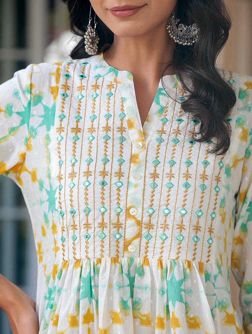 women three quarter sleeve kurta palazzo set - 21906189 - Standard Image - 4