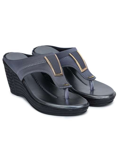 women grey toe separator wedge