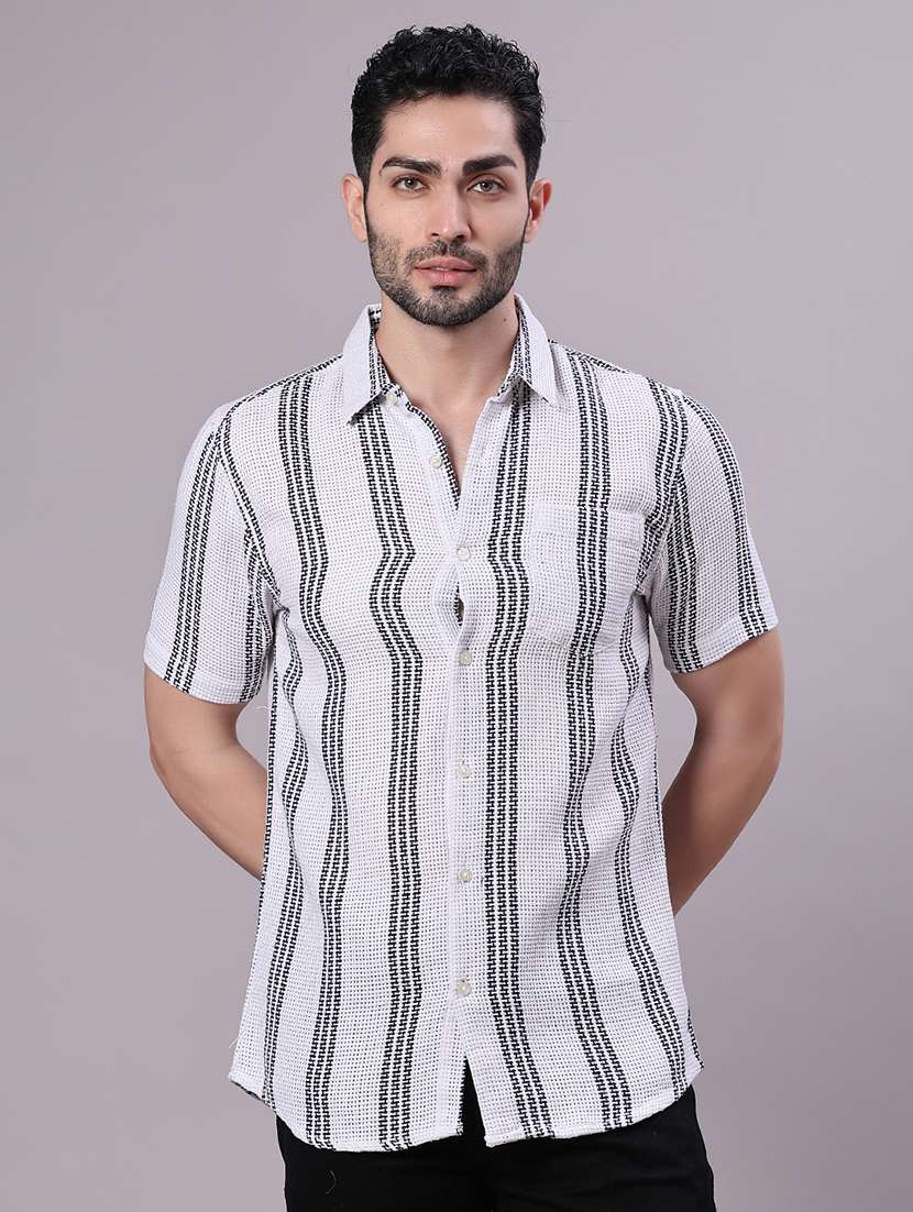 men striped collared short sleeve shirt - 21906393 -  Standard Image - 1