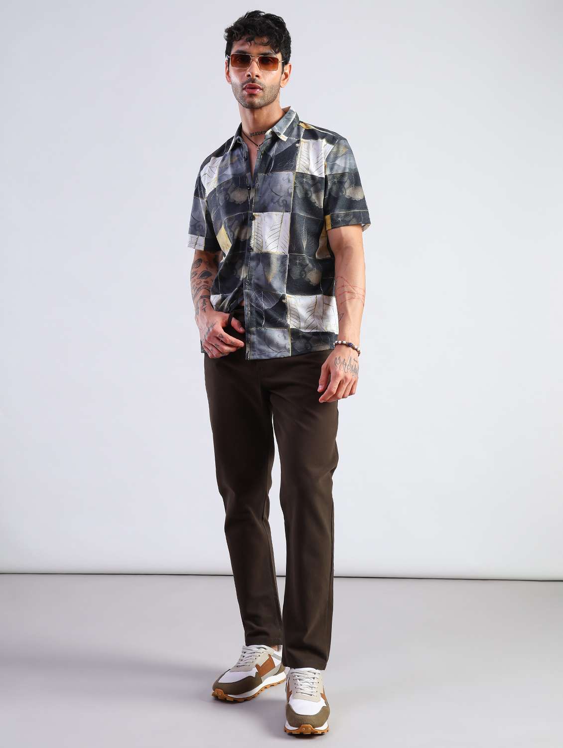 men solid mid rise chinos casual trouser - 21906411 -  Standard Image - 6