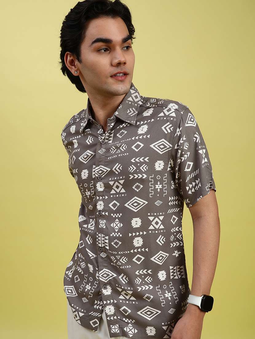 men printed short sleeve regular fit casual shirt - 21906844 - Standard Image - 1