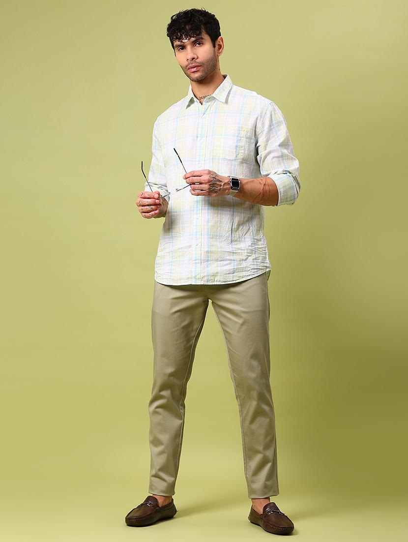 men solid mid rise straight fit chinos - 21906849 - Standard Image - 4