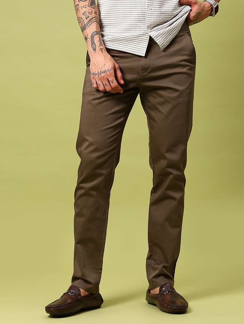 men solid mid rise slim fit chinos 
