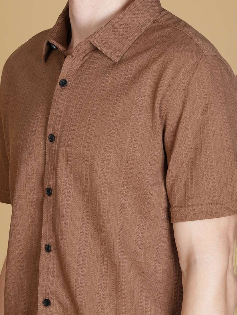 brown textured short sleeves collared casual shirt - 21906860 -  Standard Image - 4