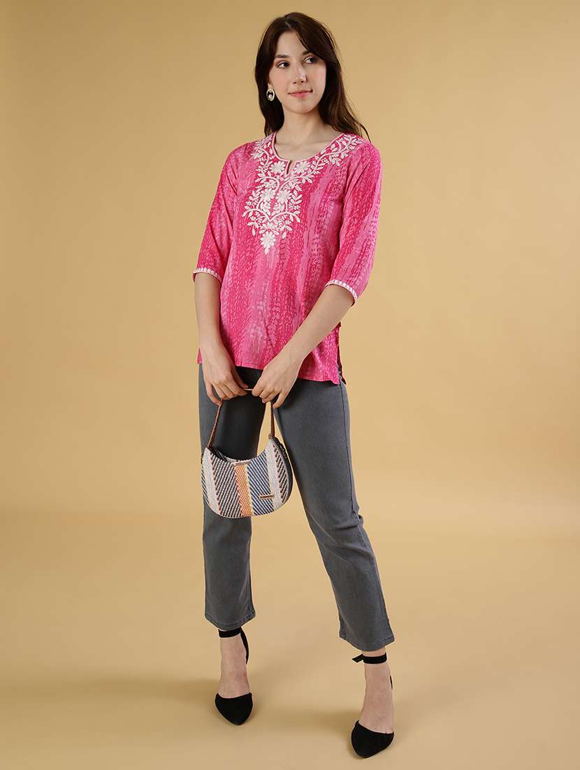 women printed three quarter sleeve kurti - 21907103 -  Standard Image - 4