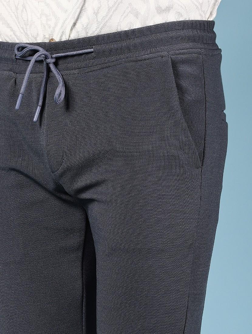 men solid mid rise slim fit chinos - 21907585 - Standard Image - 4