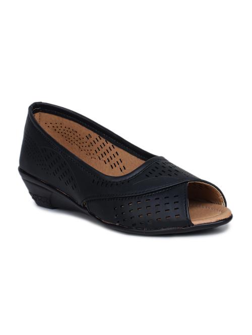 women black slip on ballerina - 21907755 -  Standard Image - 0