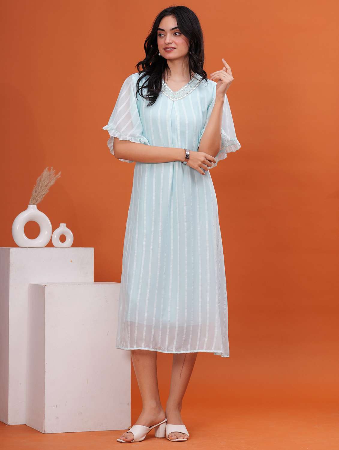 women embroidered flared sleeve a-line ethnic dress - 21908279 -  Standard Image - 4