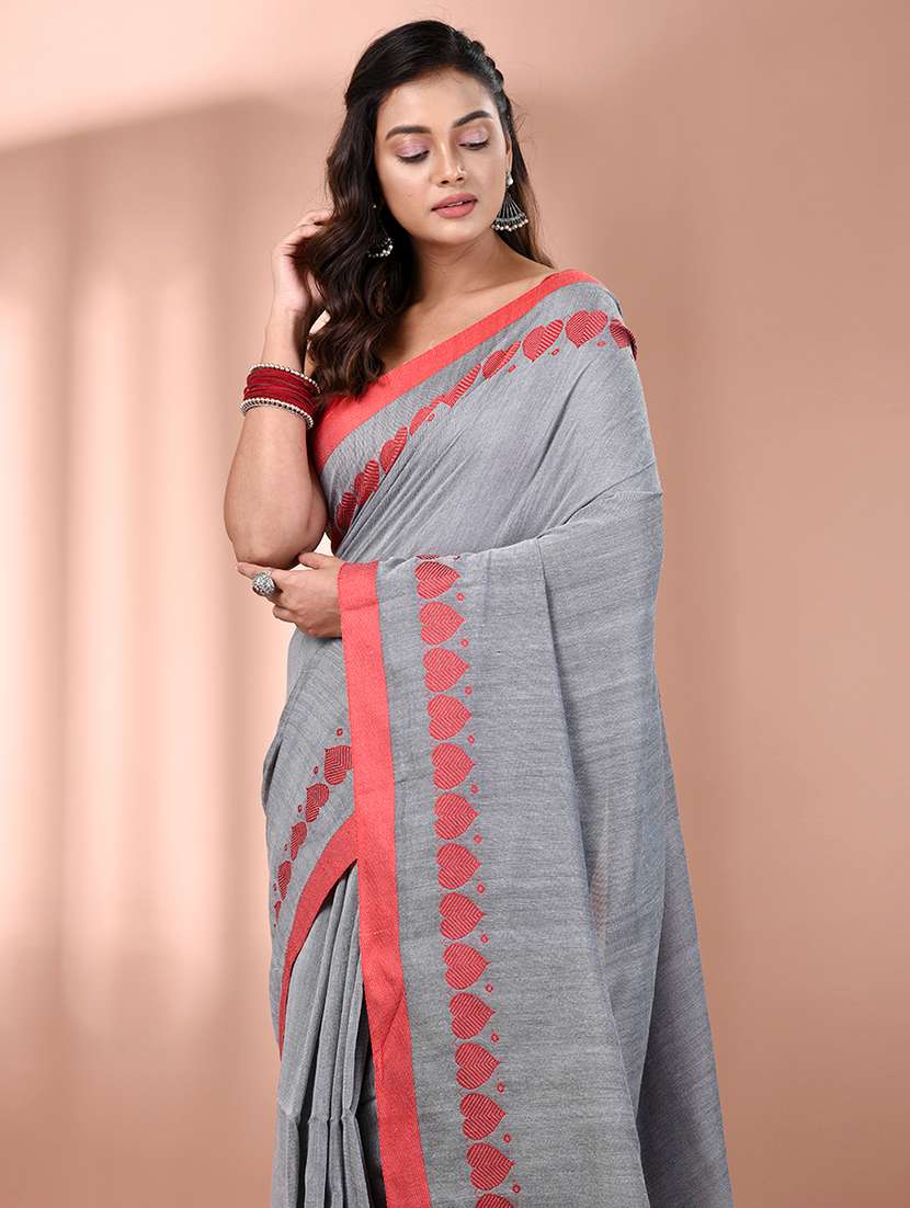 women grey handloom saree with blouse - 21908363 - Standard Image - 4