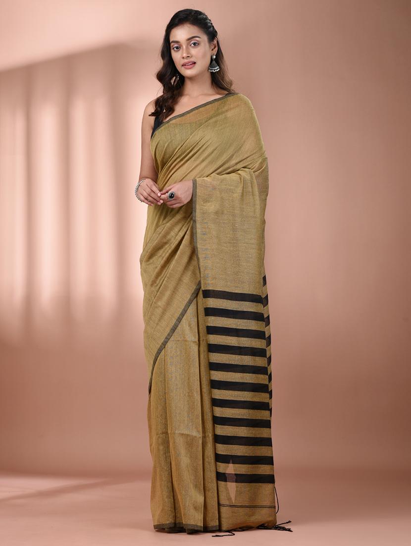 women solid handloom saree with blouse - 21908373 - Zoom Image - 0