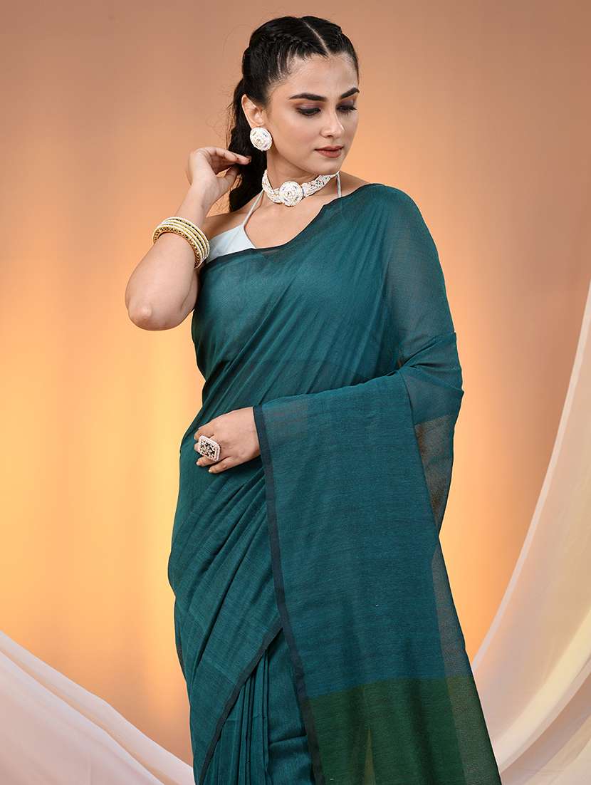 women solid handloom saree with blouse - 21908380 - Standard Image - 4