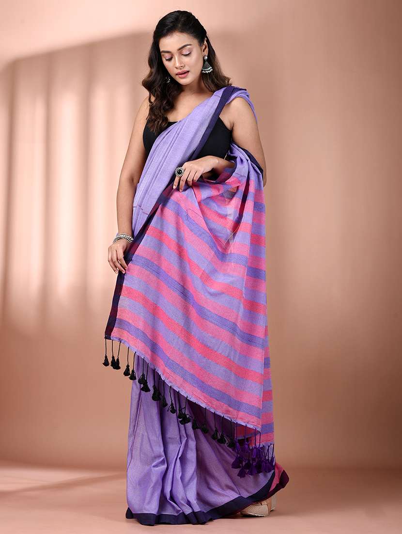 women striped handloom saree with blouse - 21908385 -  Standard Image - 1