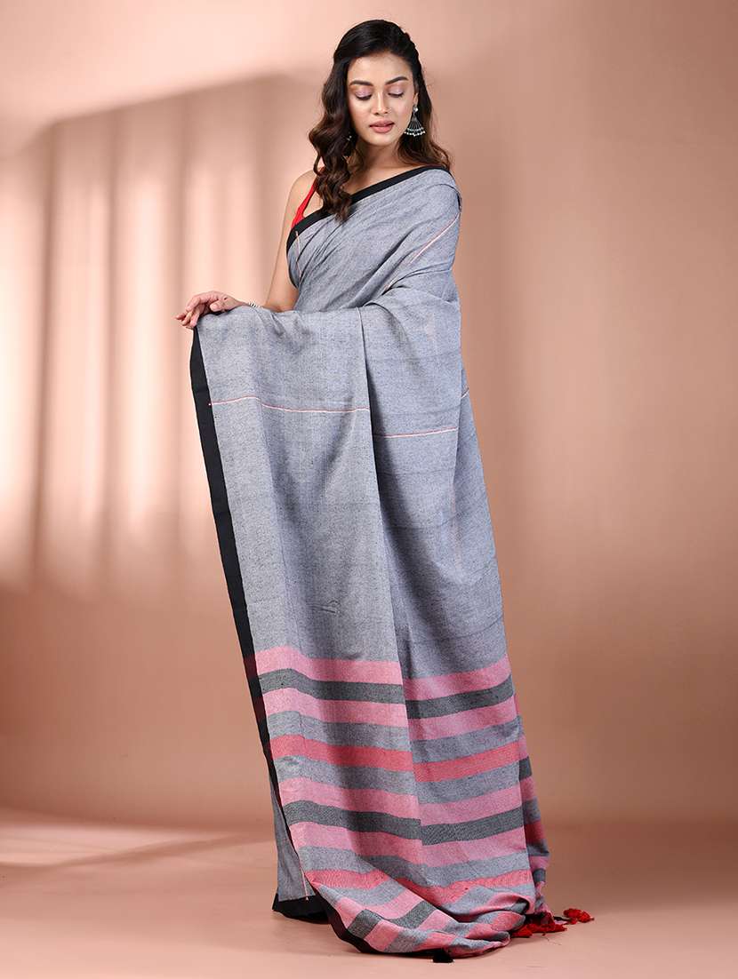women striped handloom saree with blouse - 21908386 -  Standard Image - 1