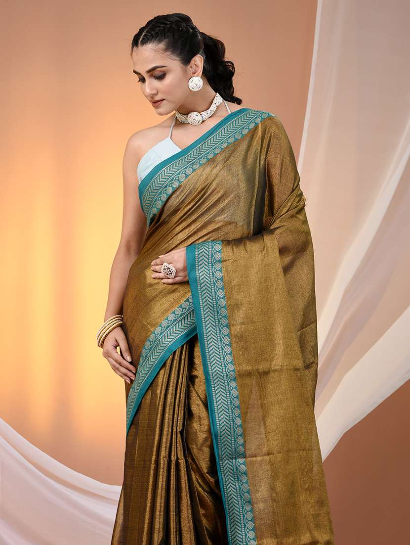 women solid with bordered saree with blouse - 21908396 -  Standard Image - 4