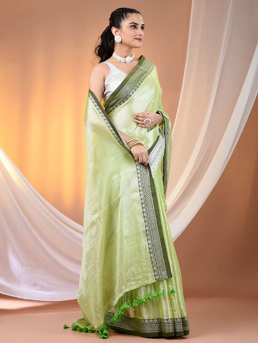 women solid with bordered saree with blouse - 21908398 -  Standard Image - 1