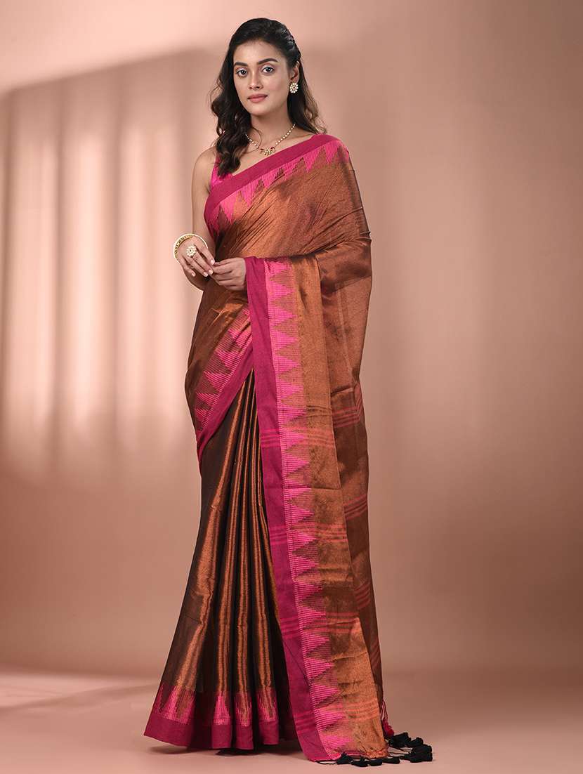 women solid with bordered handloom saree with blouse