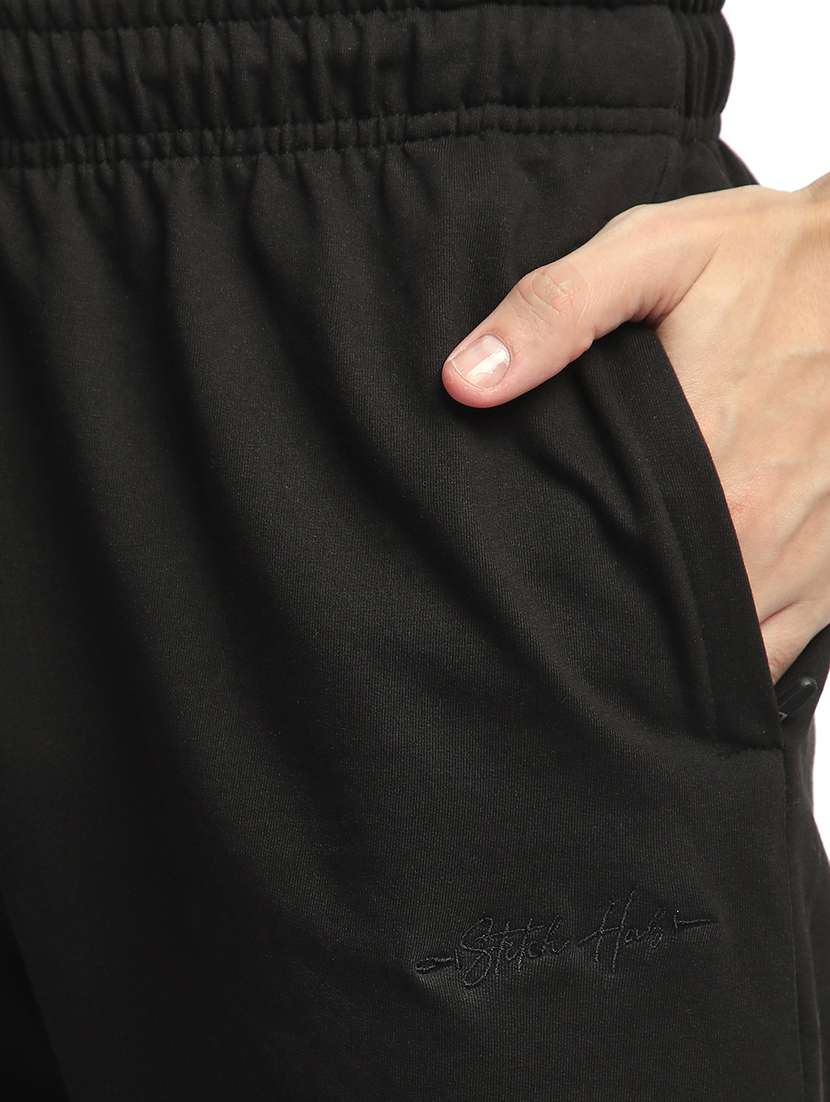 men solid mid rise regular fit shorts - 21908547 - Standard Image - 4