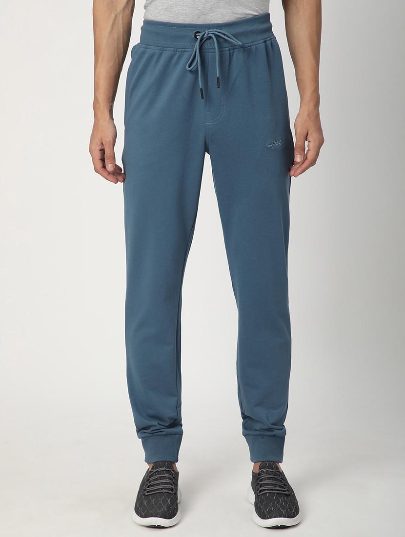 men solid mid rise regular fit jogger - 21908794 -  Zoom Image - 0